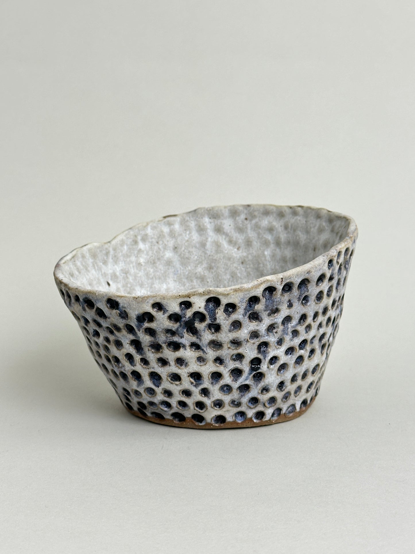 ARTISAN MADE SLOPED DIP BOWL