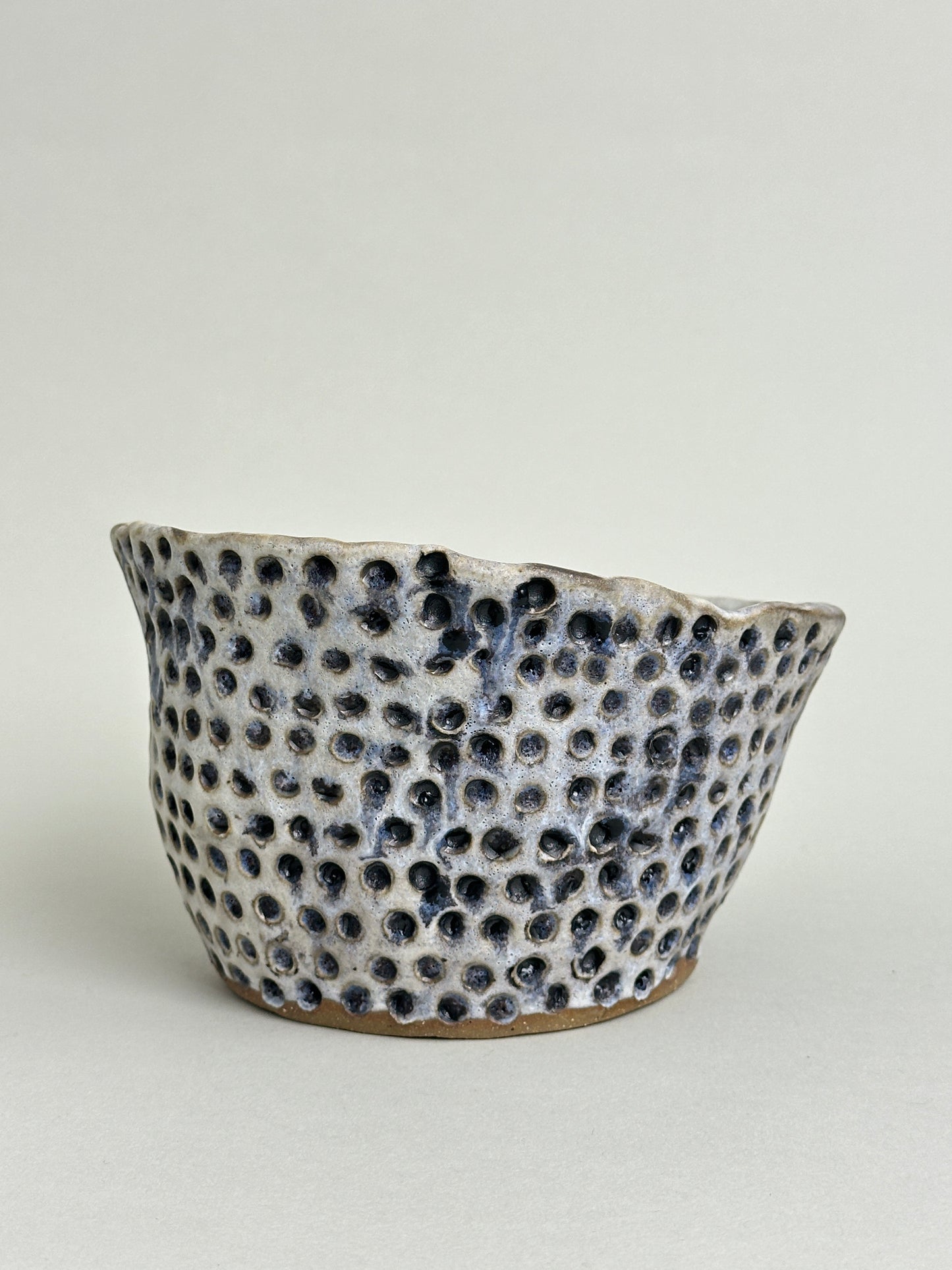 ARTISAN MADE SLOPED DIP BOWL