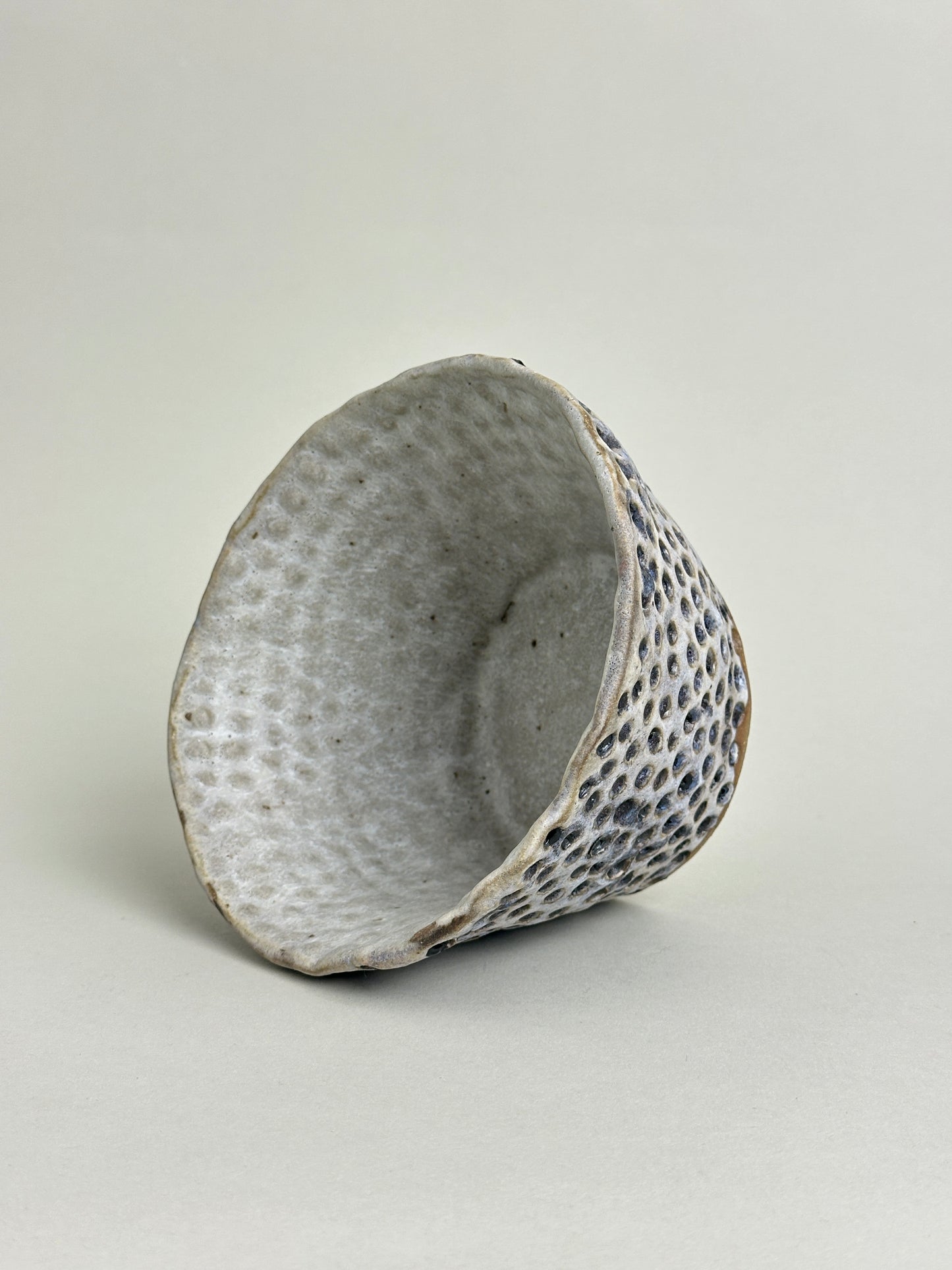 ARTISAN MADE SLOPED DIP BOWL