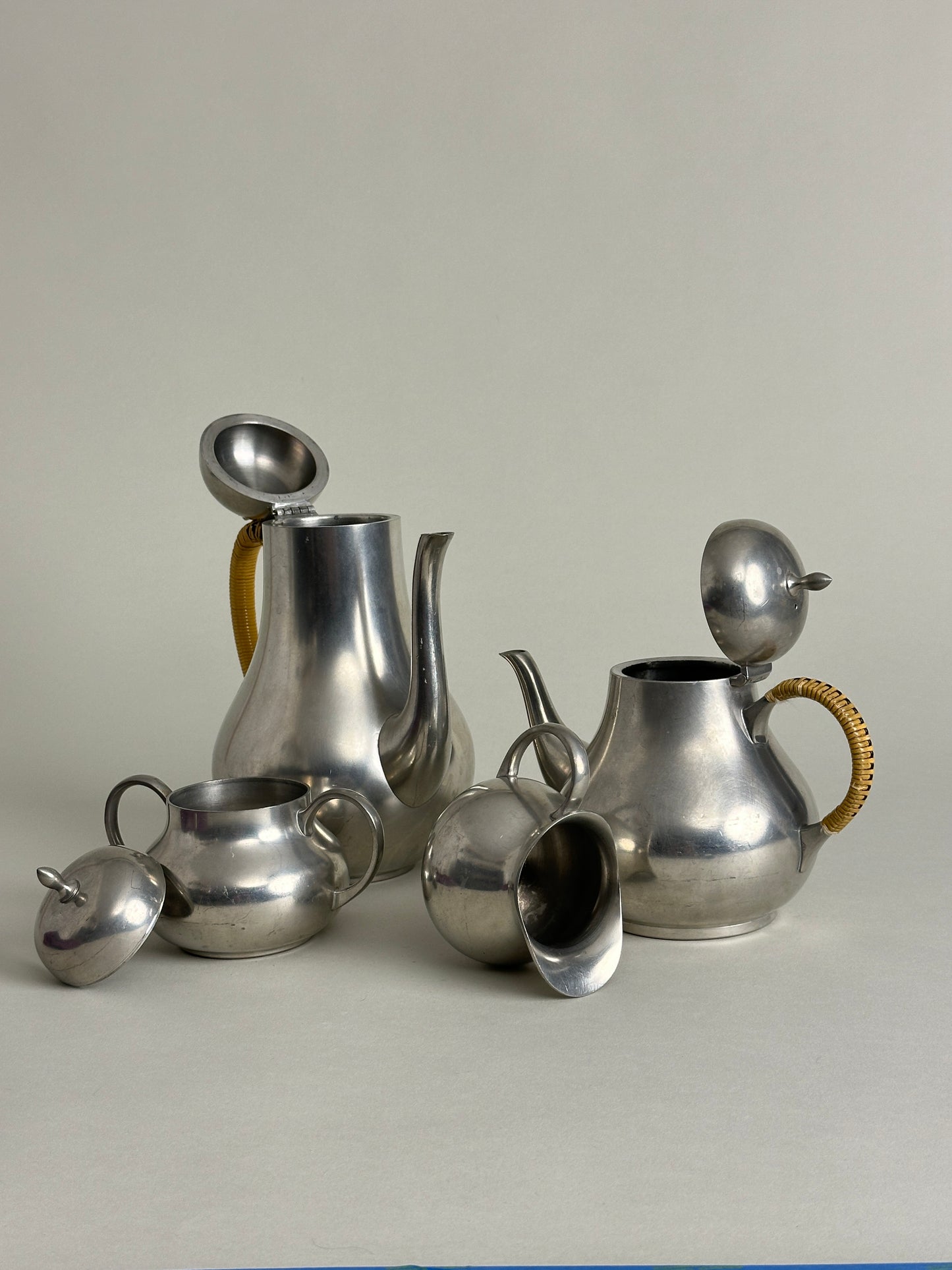 PEWTER MID CENTURY COFFEE, TEA, CREAMER, SUGAR SET